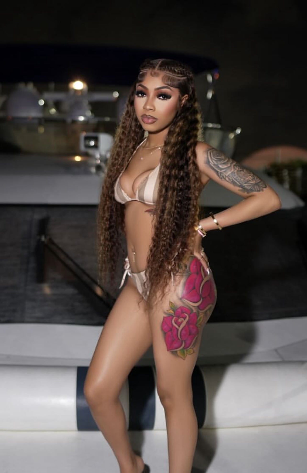 32”-40” Dark Highlight Curly